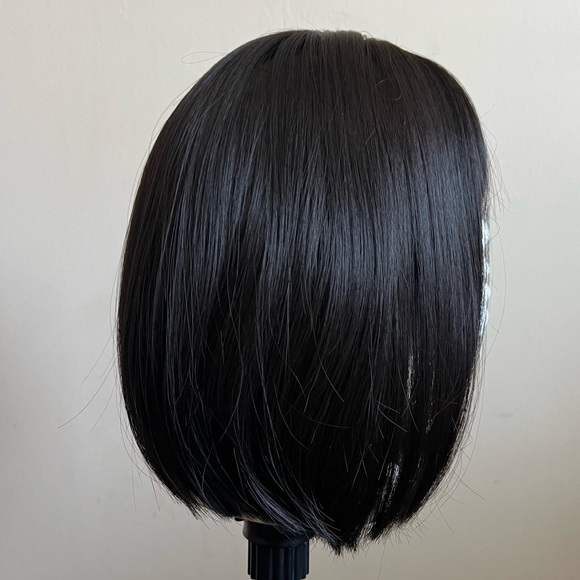 12” Natural Looking Short Black Heat Resistant Synthetic Wig With Bangs - Picture 4 of 11
